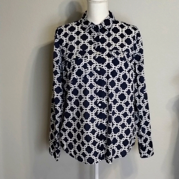 St. John's Bay Geometric Print Navy/white Size Large Button down Longsleeve - Picture 1 of 8